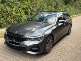 BMW 320d M Paket, Head Up, Pano, 360°, Harman Kardon - BMW 320: 320d M Paket