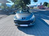 Peugeot 207 CC Cabrio-Coupe Roland Garros - Peugeot 207 in Freiburg