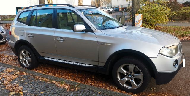 BMW X3 xDrive30d TÜV06.26 Xenon NAVI AHK PanoramaPDC