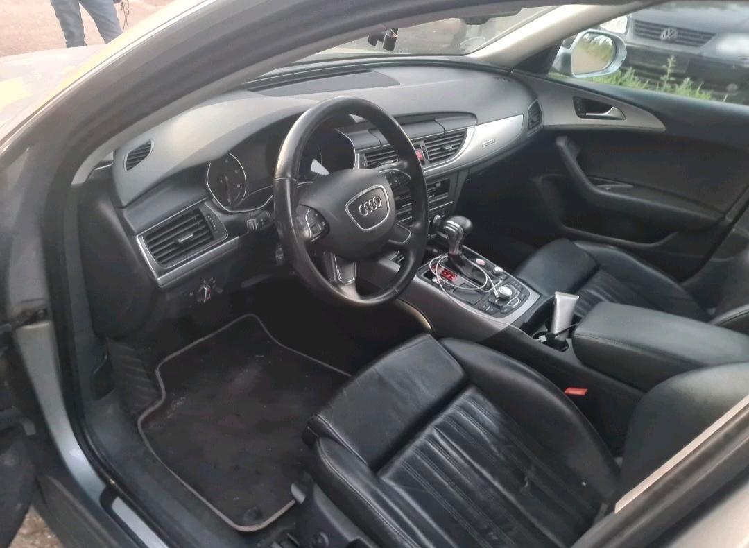 Audi Quattro 2012 — photo 8