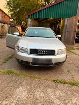 Audi A4 Avant 2.4 V6 Benziner - Panorama -... - Audi A4 aus 2001: Kombi