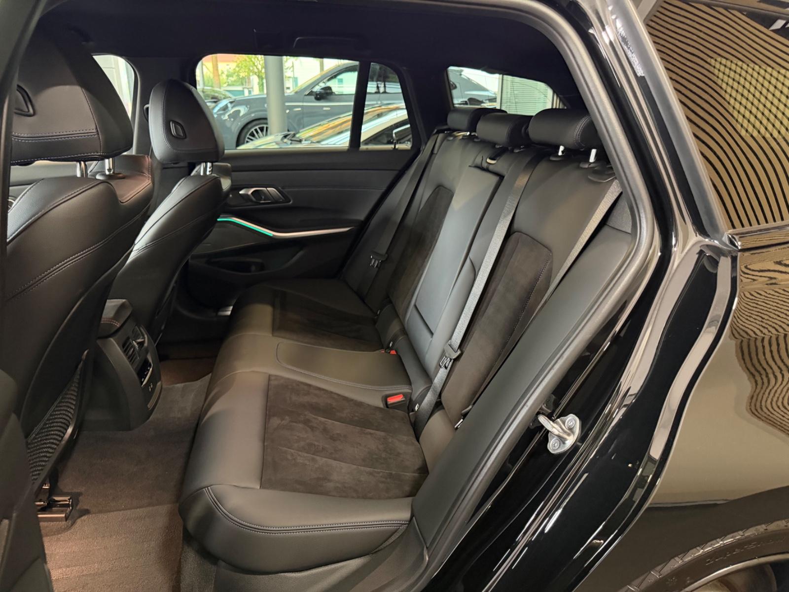 BMW M340i Touring xDrive *KEYLESS/H&K/AHK/LED/KAMERA