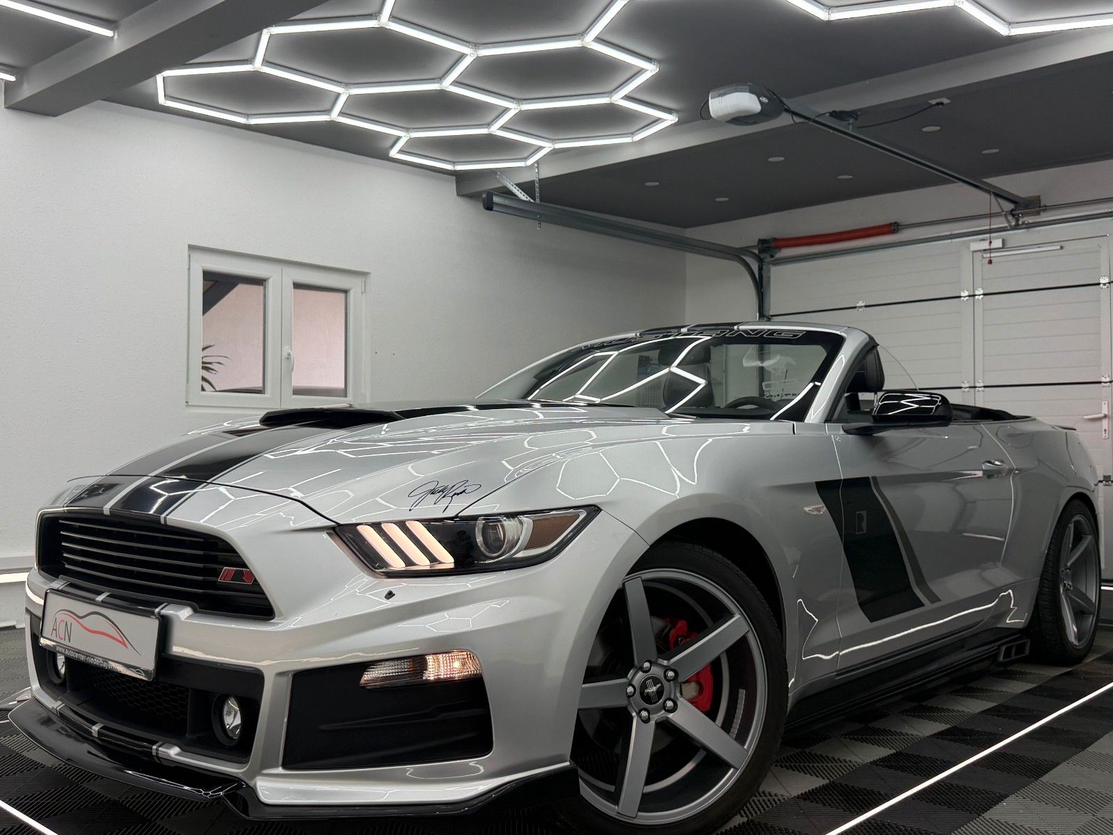 Fahrzeugabbildung Ford Mustang Cabrio 3.7 V6 Aut/SIDEPIPE/IDIVIDUAL/20*