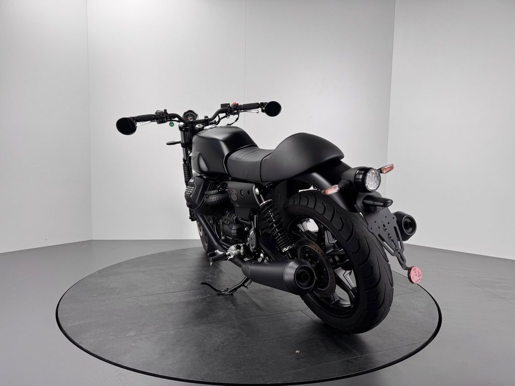 Fahrzeugabbildung Moto Guzzi V7 III Stone *TOP-ZUSTAND