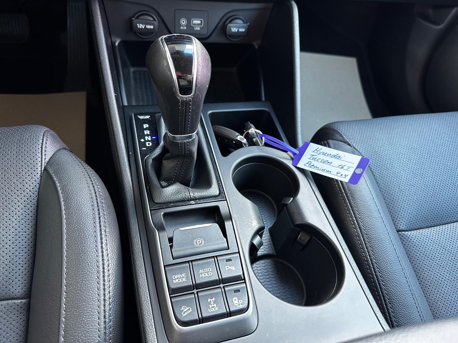 Hyundai Tucson Premium 4WD "LEDER"NAVI"SHZ"LHZ"DAB"