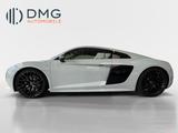 Audi R8 Coupe 5.2 FSI quattro/erst 20717/RAUTE - Audi R8 mit Benzin-Antrieb: Sportwagen