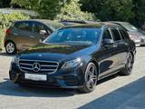 Mercedes-Benz E 400 T 4Matic AMG SOFTCLOSE*AHK*WIDESCREEN*ACC - Mercedes-Benz E 400 in Bremen