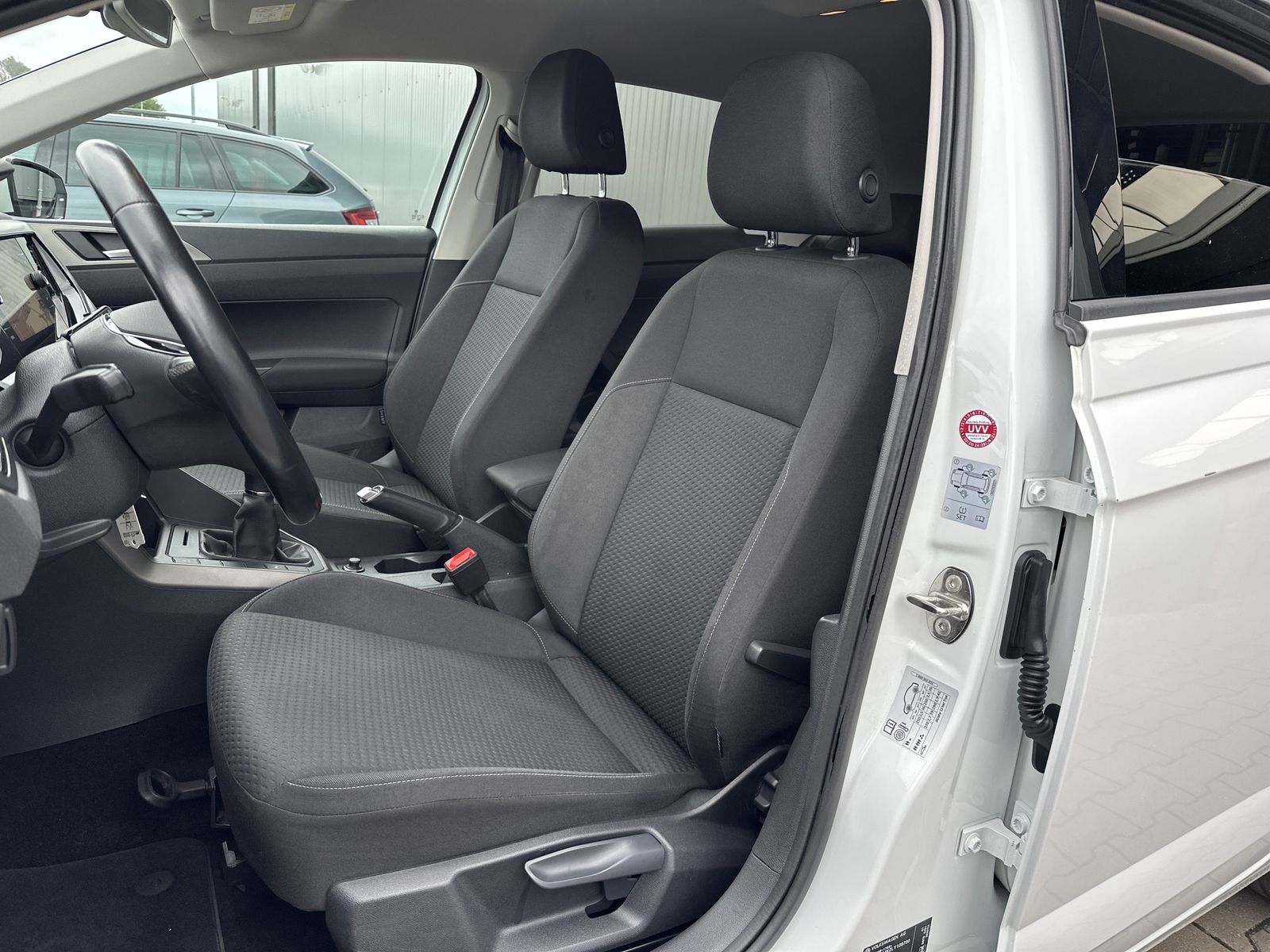 Fahrzeugabbildung Volkswagen Polo 5-Türer 1.6 TDI Comfortline NAV+ACC+KAMERA