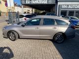 Hyundai i30cw&16"Alu+NAVI&KAMERA&PDC vo&hi+Voll-LED HSW - Hyundai i30 mit Benzin-Antrieb: Kombi