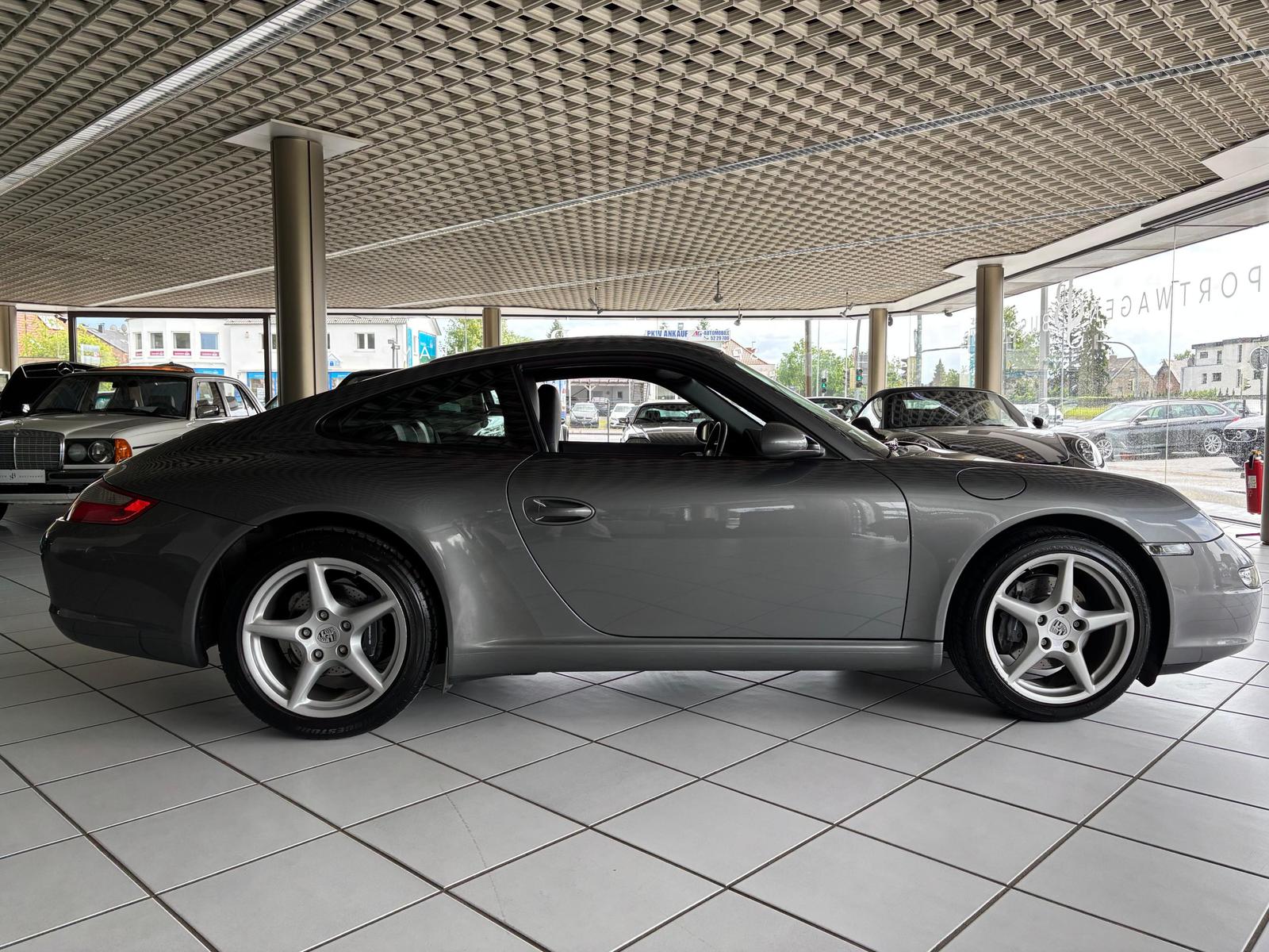 Porsche 911 Urmodell Carrera Coupe PCM/BI-XENON/PARK-ASS