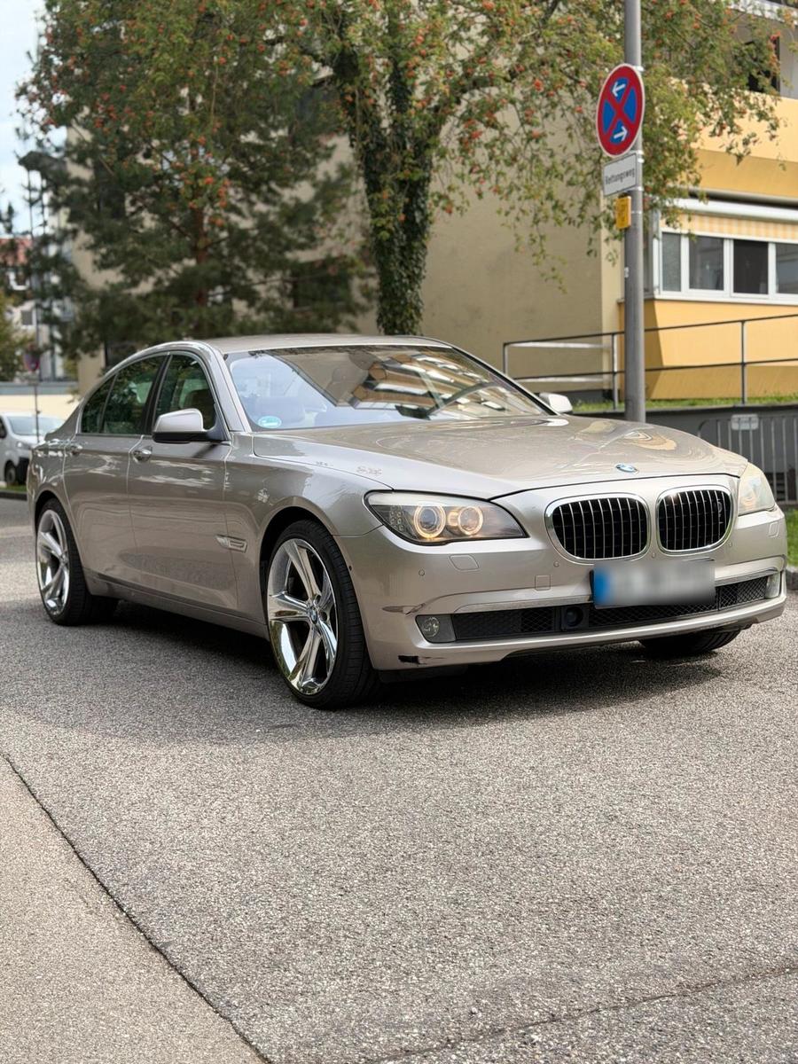 BMW 740
