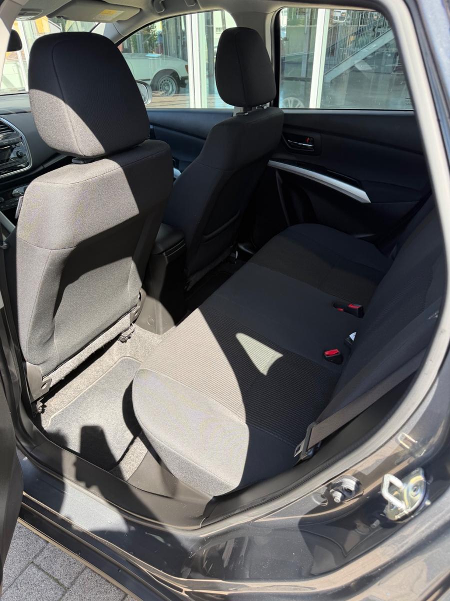 Suzuki SX4 S-Cross Comfort+ACC+AHK+KLIMAA.