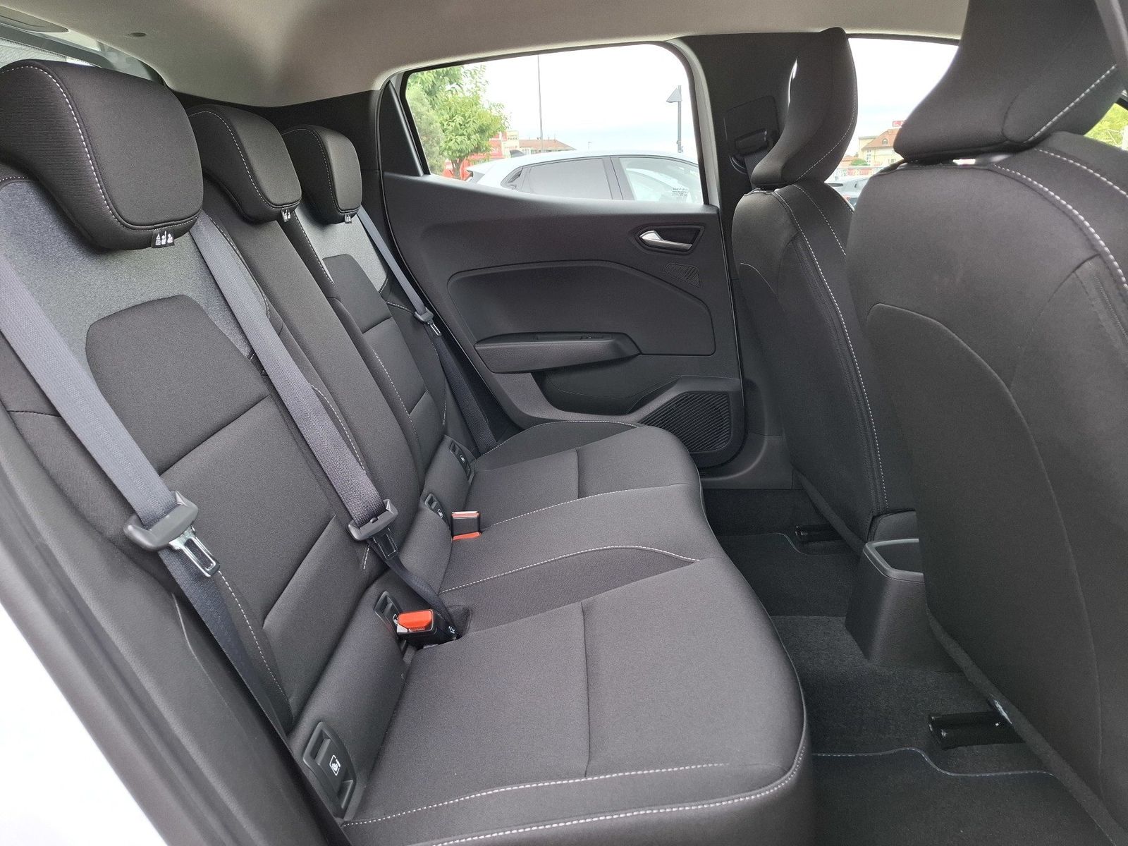 Renault Clio - Bild 14
