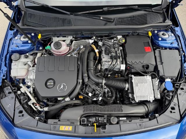 Mercedes-Benz A 250 e AMG Line Premium+ Night Fahrassistenz