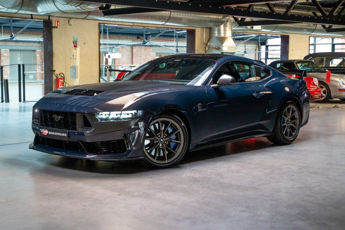 Ford Mustang (MUSTANG Dark Horse RECARO/Spoiler groß/1.Hand/CO)