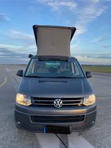 Volkswagen T5 California Beach 4 Motion, Motor neu - graue Volkswagen T5 California
