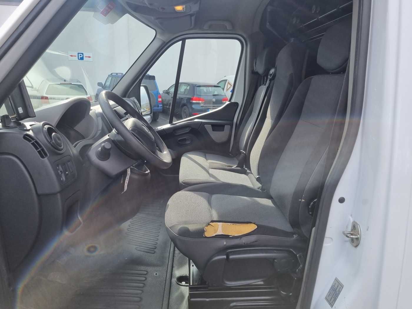 Fahrzeugabbildung Renault Master 2.3 dCi / France Elevateur 121FT, 12m