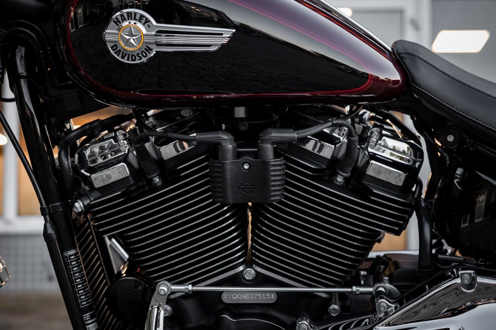 Fahrzeugabbildung Harley-Davidson FLFBS FAT BOY 114 -SOFTAIL-Midnight Crimson
