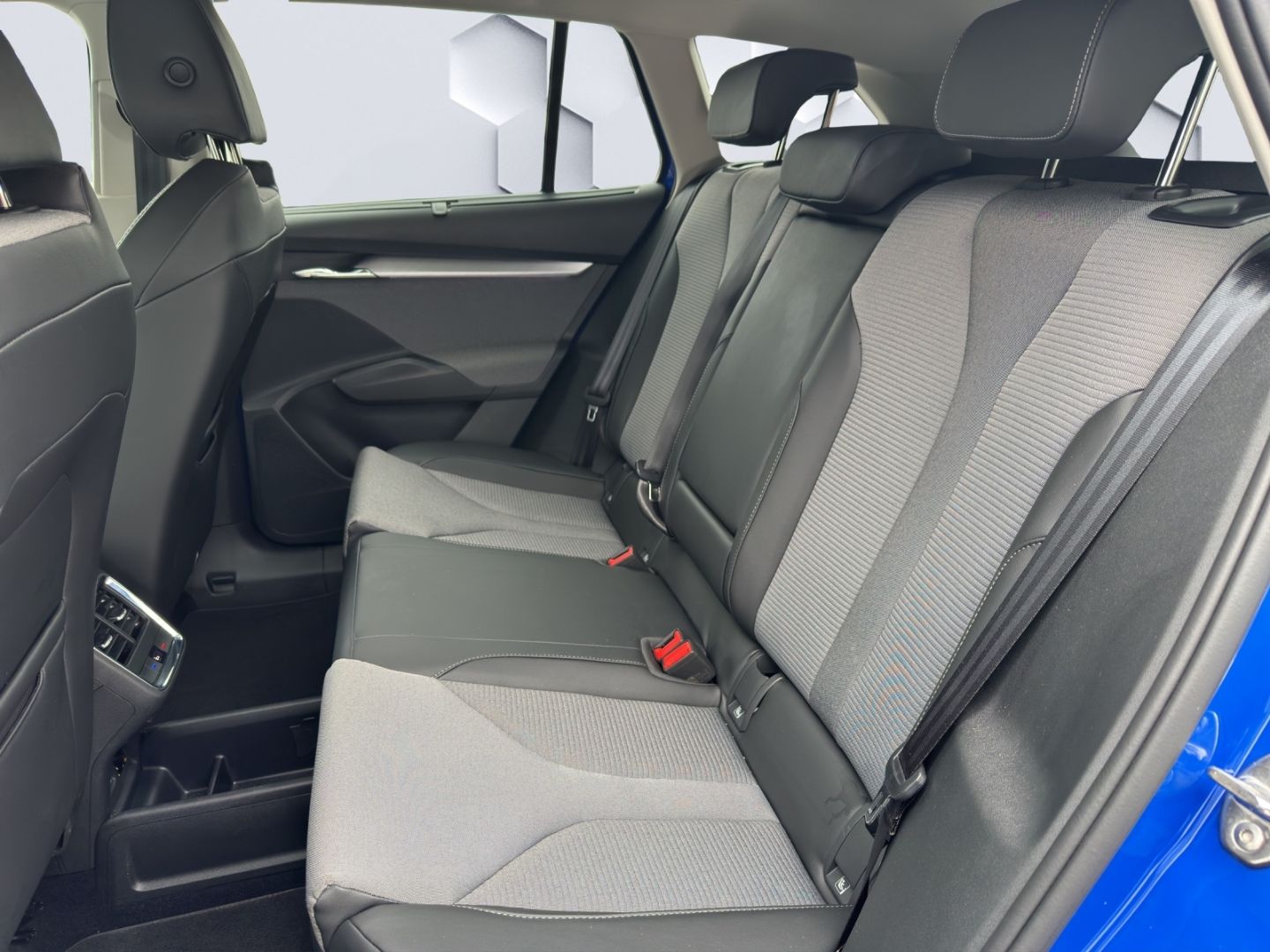 Enyaq 50 iV50 55kWh LED ACC Rückfahrkamera Sitzh