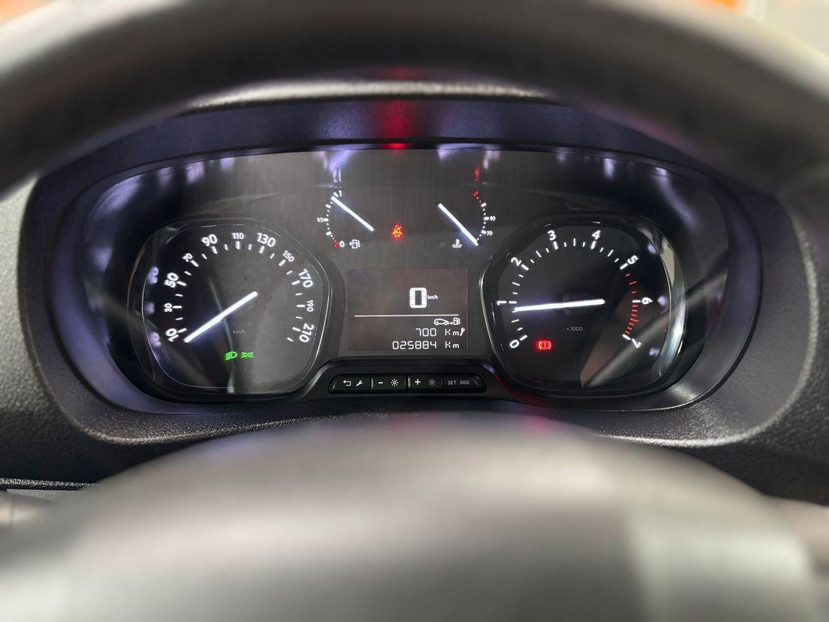 Fahrzeugabbildung Peugeot Expert 2.0 D KASTEN #Klima#PDC#Kamera#Tempomat