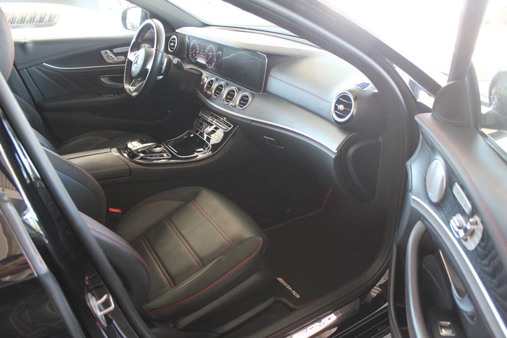 Mercedes-Benz E 43 AMG