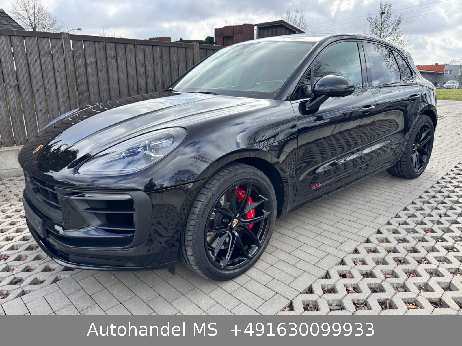PORSCHE Macan GTS