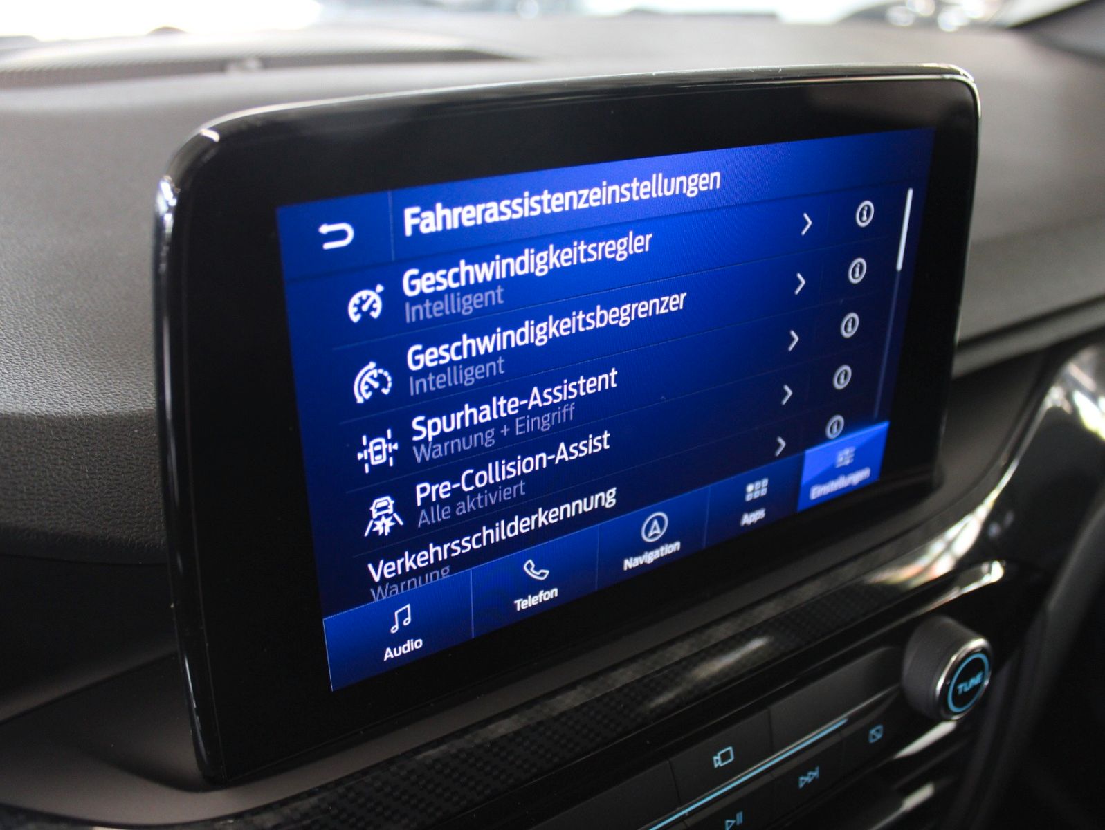 Fahrzeugabbildung Ford Kuga 2.5 PHEV ST-Line X Aut. ACC HUD Cam Panod.