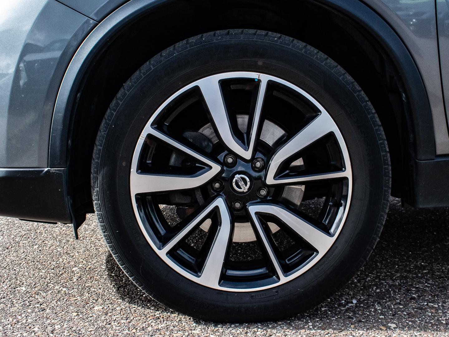 Nissan X-Trail N-Vision 4x4 Panorama Navi 360 Kamera Me