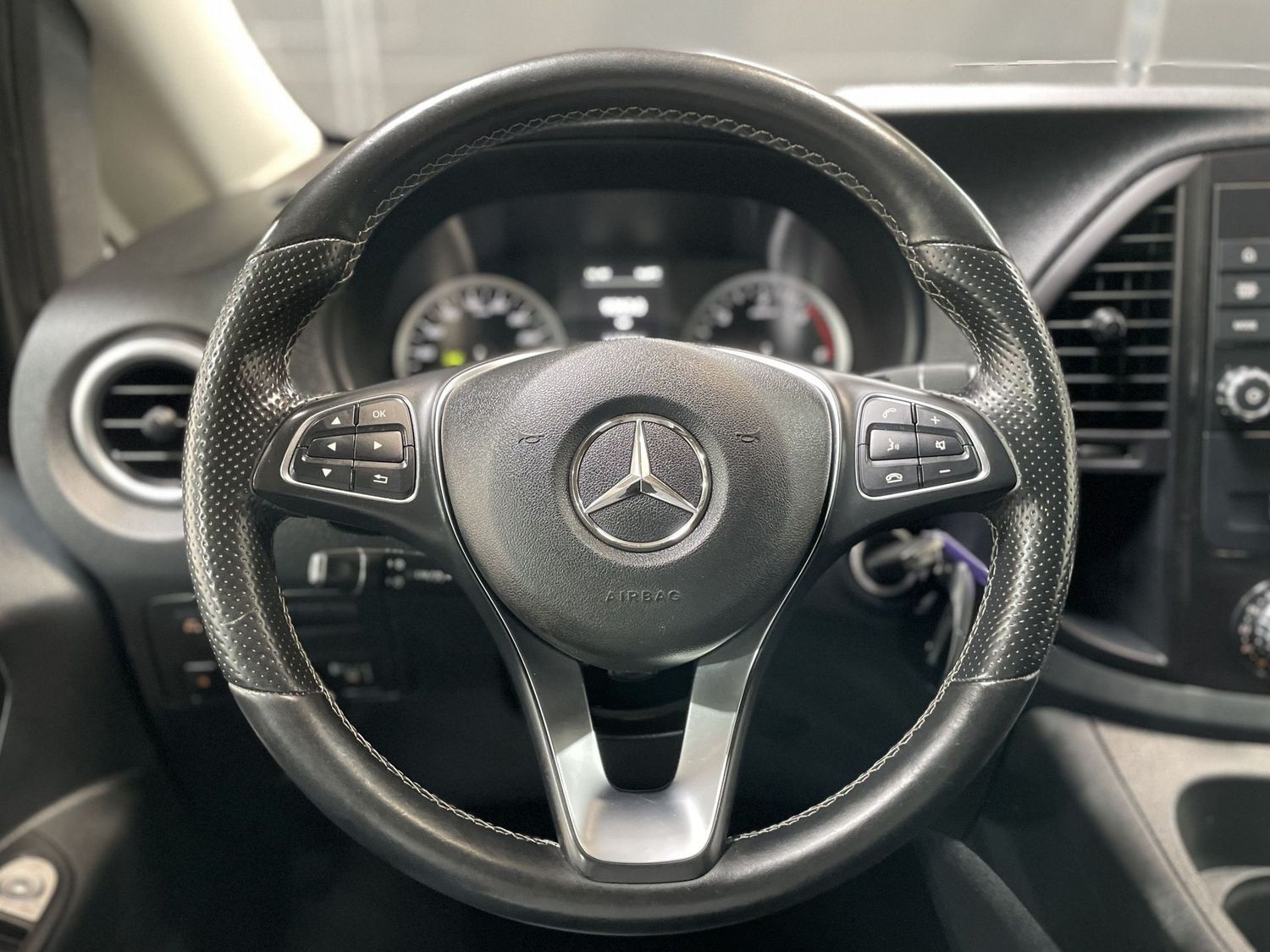 Fahrzeugabbildung Mercedes-Benz Vito 119 CDI extralang #Kamera#Tempo#Standheiz.