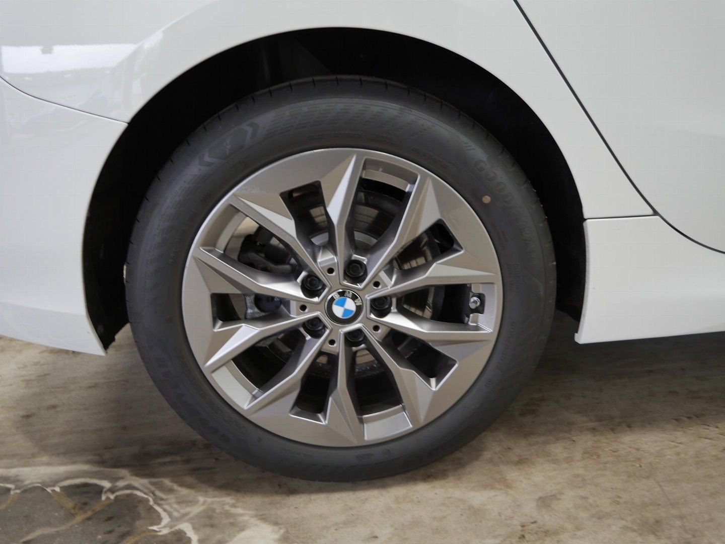 Fahrzeugabbildung BMW 120 |Komfortzugang |Sitzheizung |Driving Assista