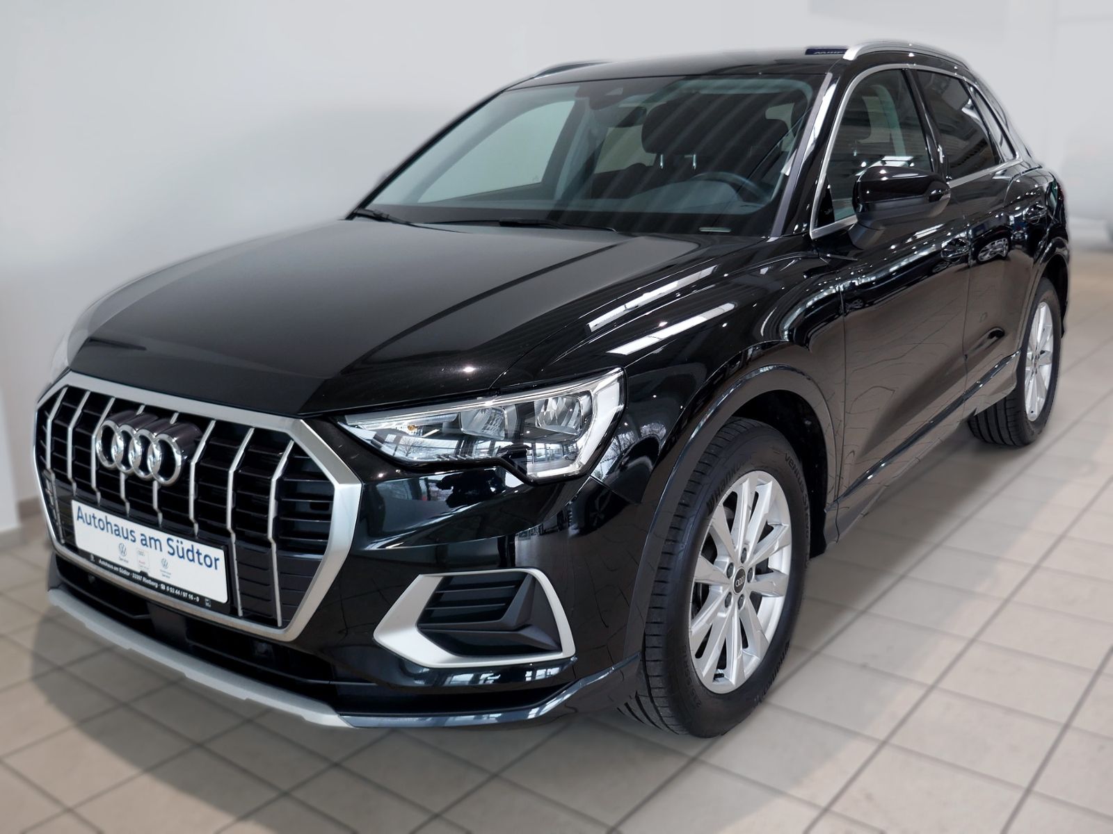Fahrzeugabbildung Audi Q3 35 Advanced 2.0 TDI | LED AHK PDC Navi