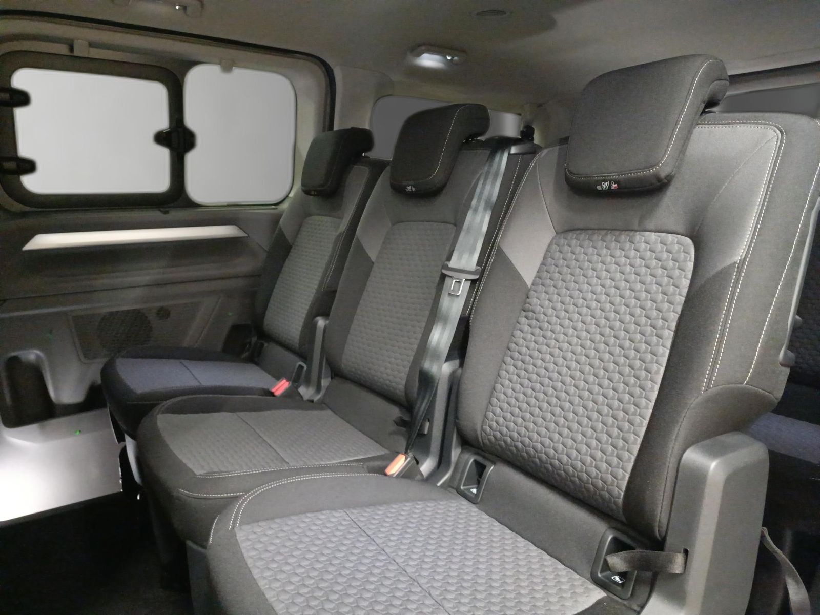 Volkswagen T7 Caravelle - Bild 17