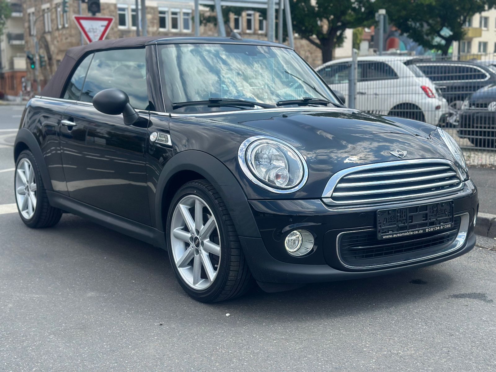 Fahrzeugabbildung MINI ONE CABRIO HIGHGATE*SONDERMODELL*
