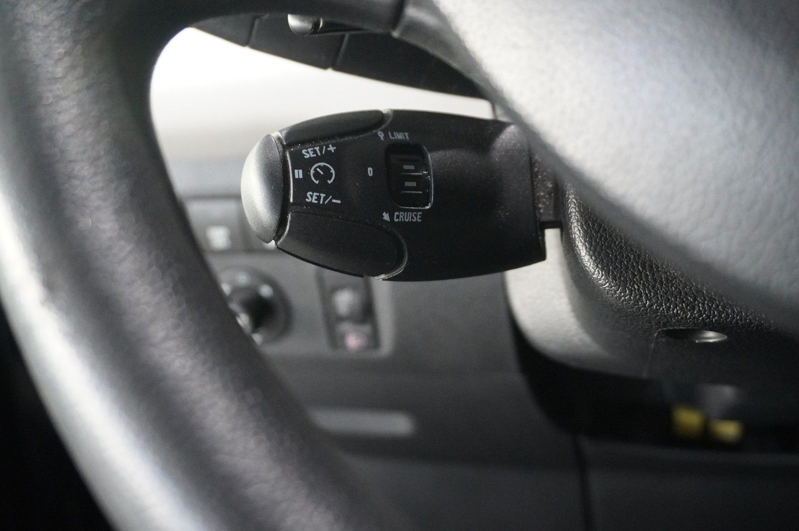 Fahrzeugabbildung Citroën Berlingo Kombi 1.6 HDI SELECTION 5-SITZ KLIMA/SH