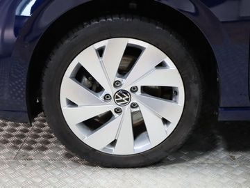 Fahrzeugverkauf 32 Volkswagen Golf VIII Vari. Style So&Wi R. StHz Navi Matrix