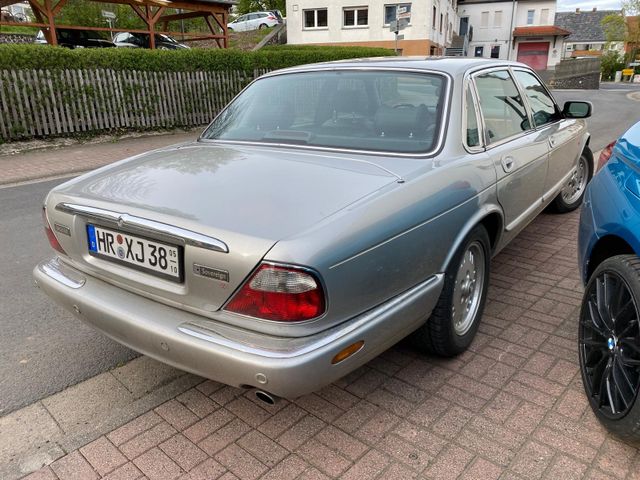 Jaguar XJ -4.0 V8*SOVEREIGN*TOP ZUSTAND*