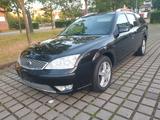 Ford Mondeo 1,8 Kombi Ghia Klima-4/5 türig TÜV Neu - Ford Mondeo aus 2006: Kombi