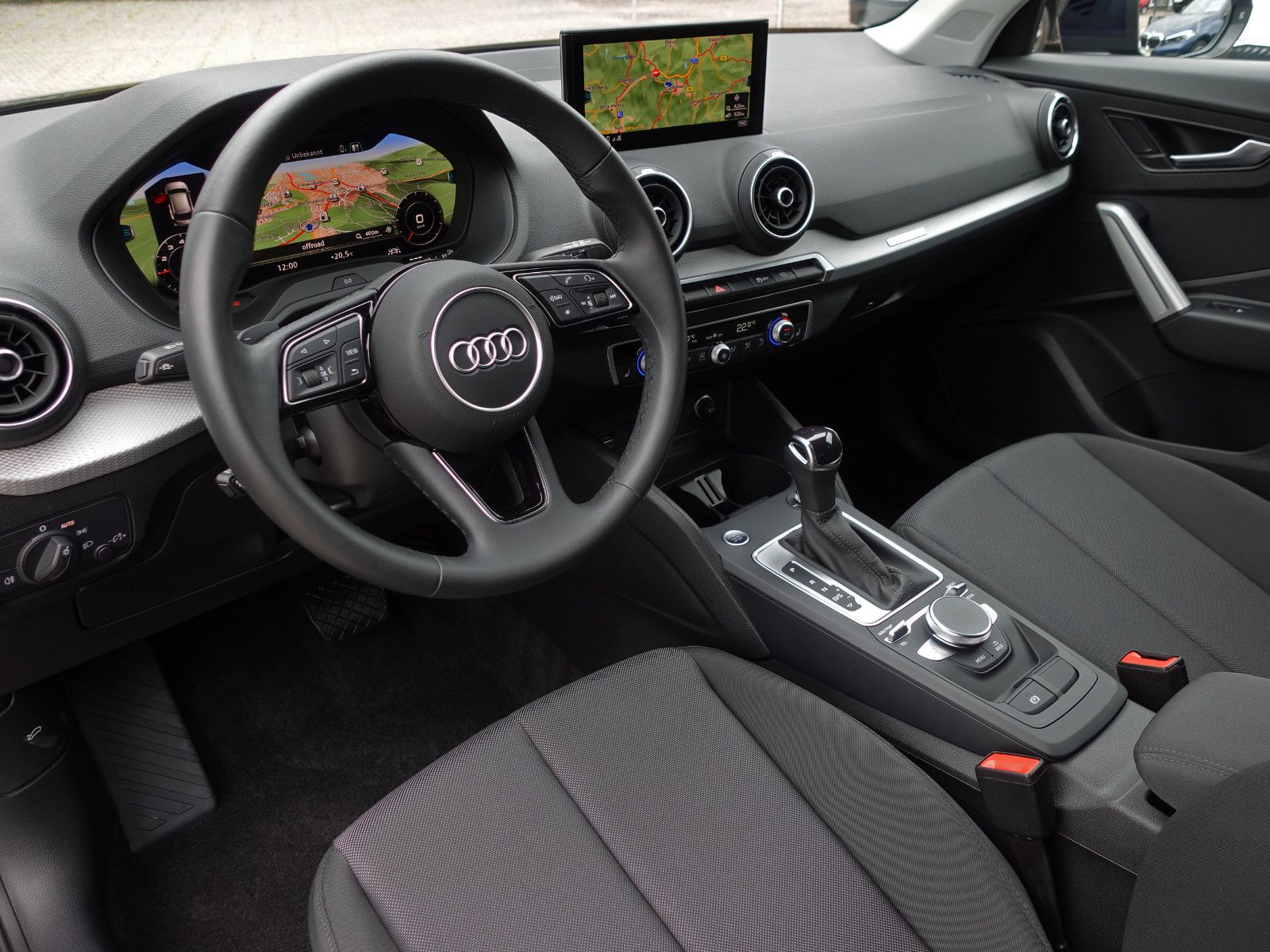 Fahrzeugabbildung Audi Q2 35 TFSI S tronic advanced Navi AHK Garantie