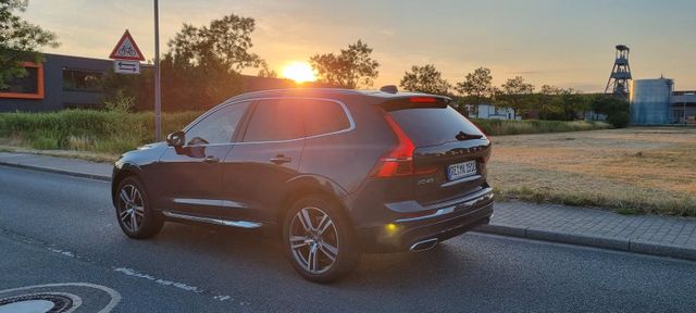 Volvo XC60+T4 Inscrip+TOP Ausstattung+Leder+AHK,Pano