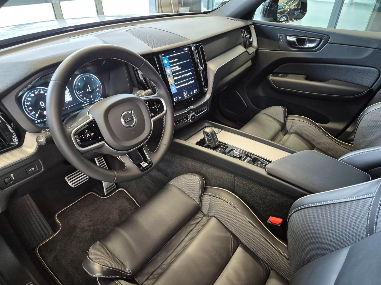 Volvo XC60 R DESIGN 2.0d AWD LEDER NAVI SPUR CAMERA