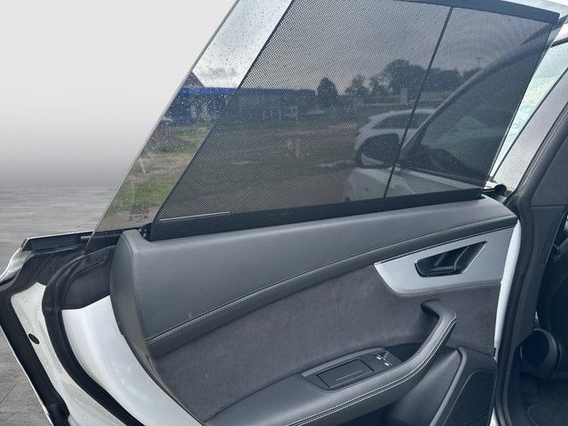 Q8 60 TFSI e quattro S line MATRIX+HUD+360°+AHK