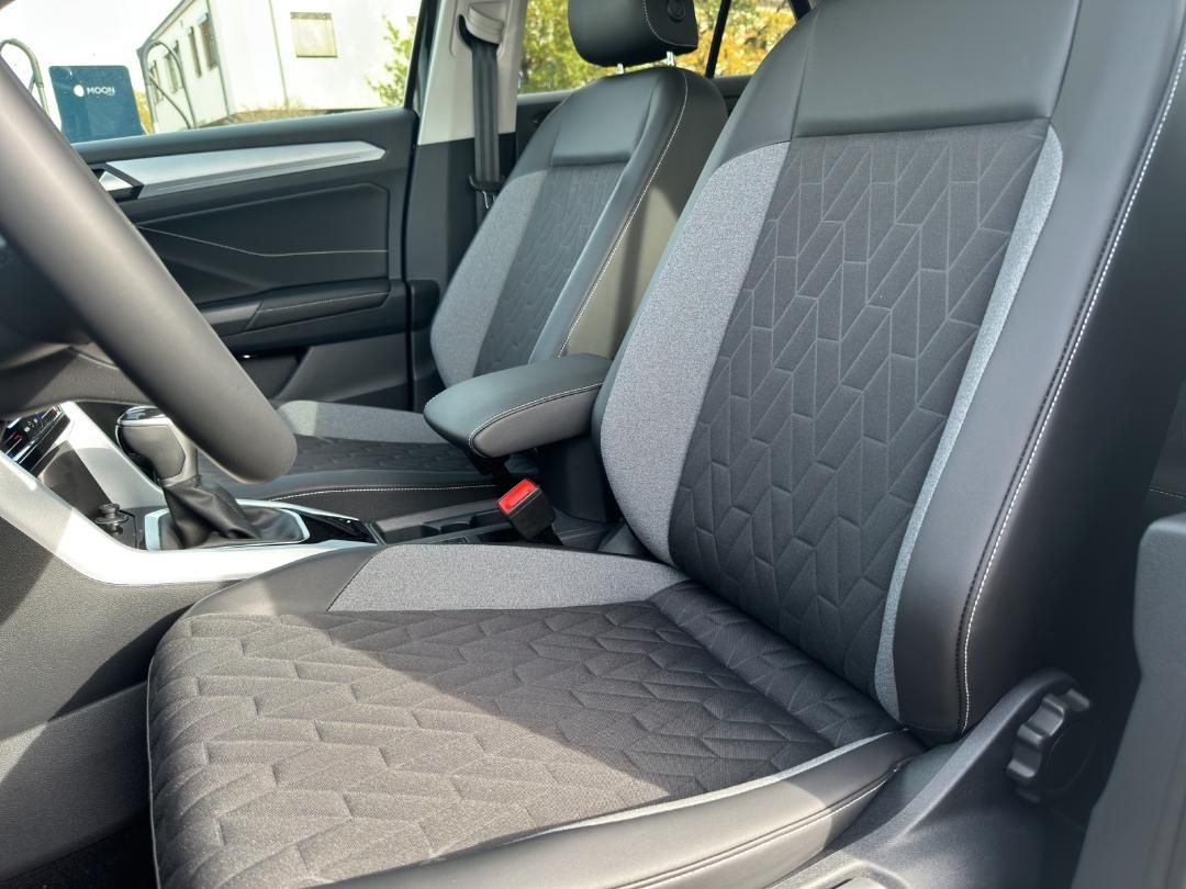 Fahrzeugabbildung Volkswagen T-ROC Life GOAL 1.5 l TSI OPF 110 kW (150 PS) 7-