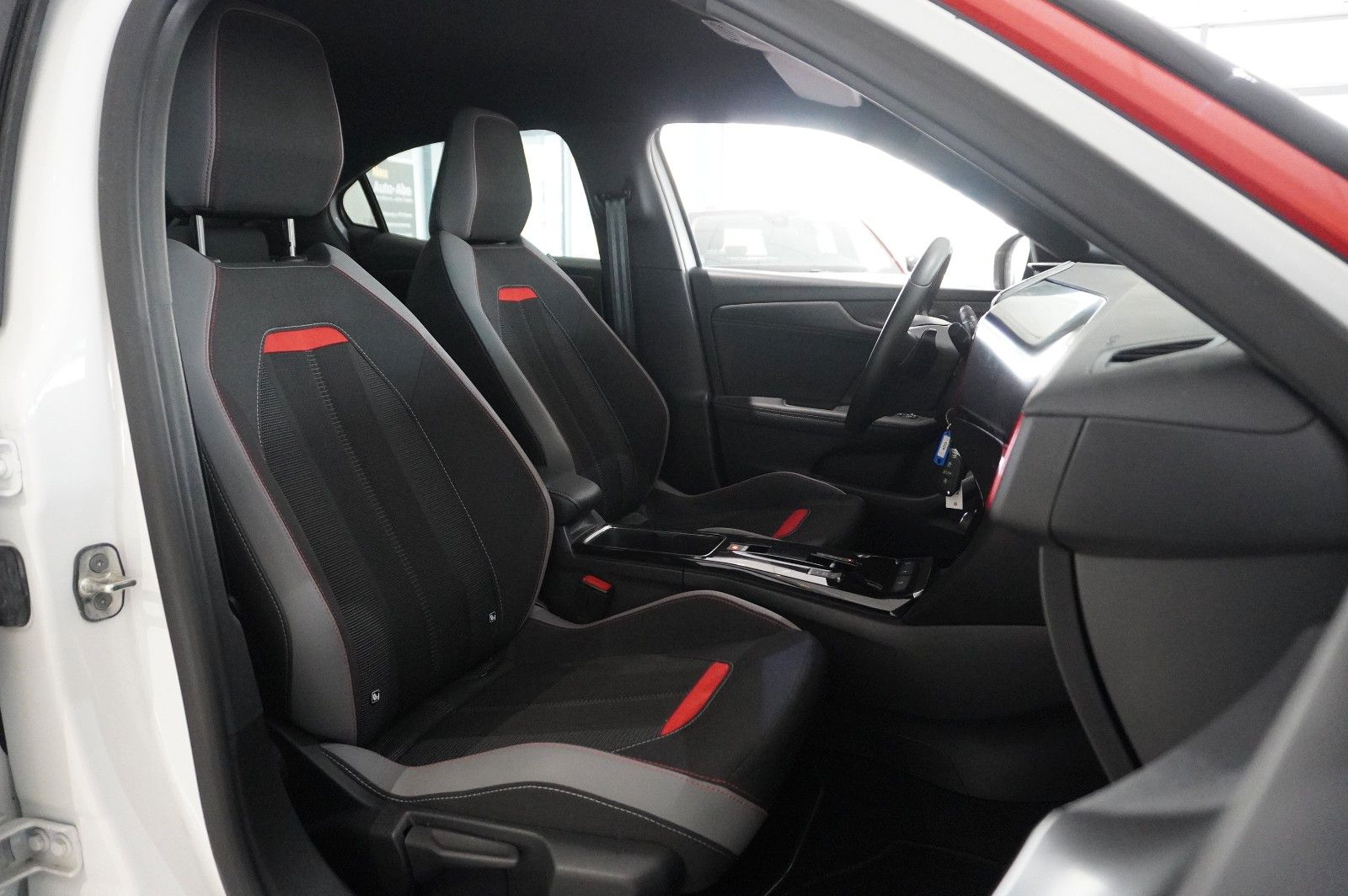 Fahrzeugabbildung Opel Mokka 1.2T GS LINE NAVI/LED/KAMERA/SPORT/DAB+