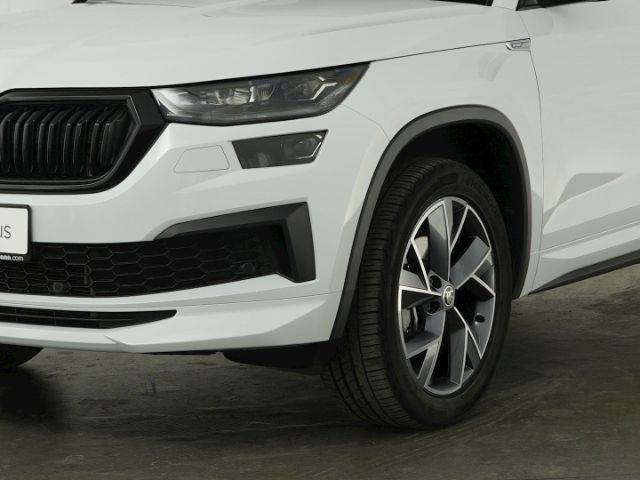 Kodiaq SPORTLINE TDI DSG+AHK+LED MATRIX+NAVI+RÜC