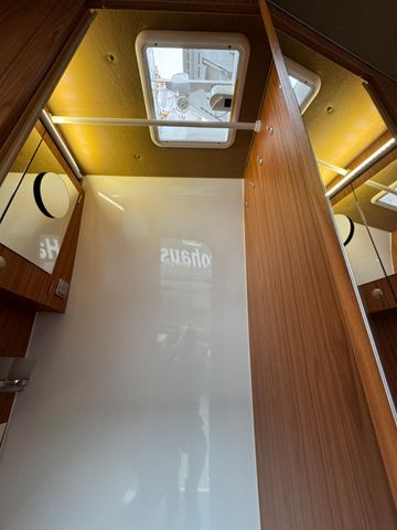 HRZ Freedom Life-Mercedes 3.0-V6-4x4-Standklima-Ahk