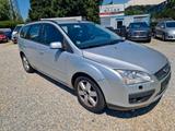 Ford Focus Turnier Titanium / TÜV - Ford Focus aus 2005: Kombi