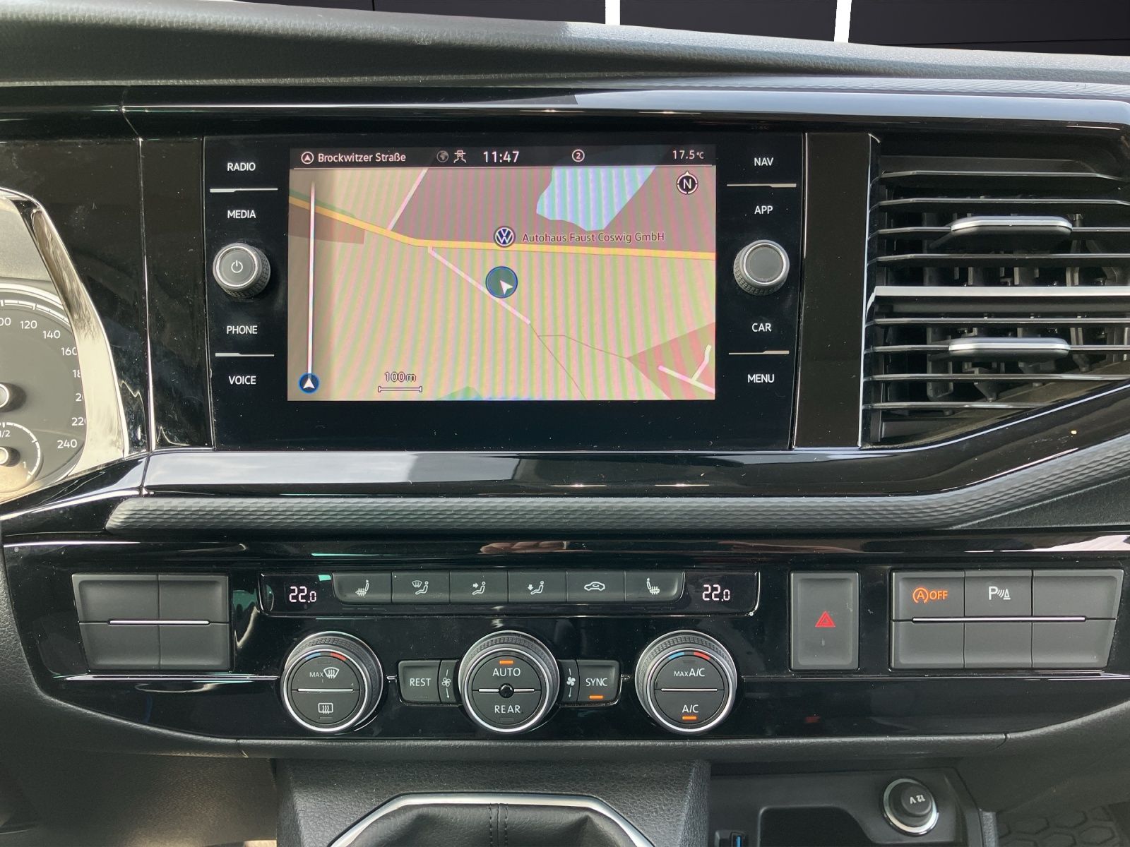 Fahrzeugabbildung Volkswagen T6 Multivan T6.1 TDI Gen Six LED ACC AHK SH PDC