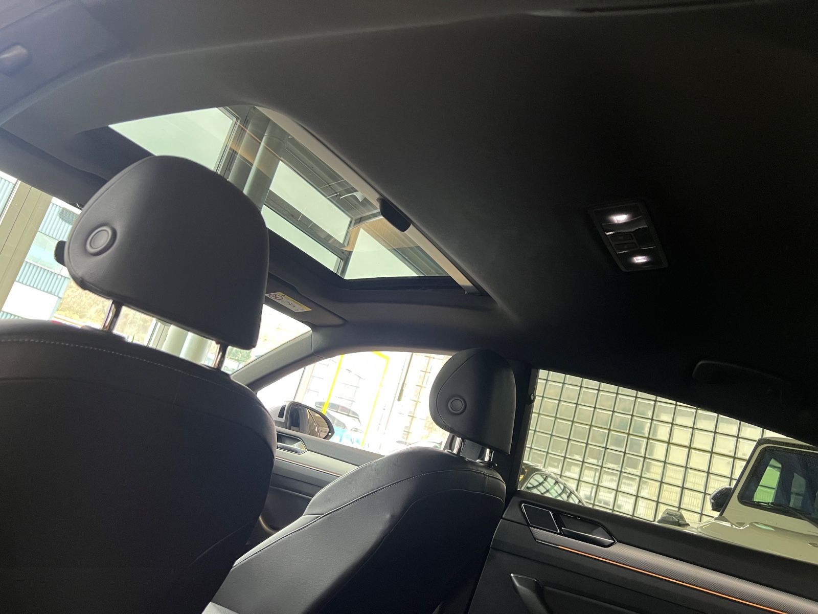 Fahrzeugabbildung Volkswagen Arteon R-Line 4Motion 239PS *PANORAMADACH*ACC*