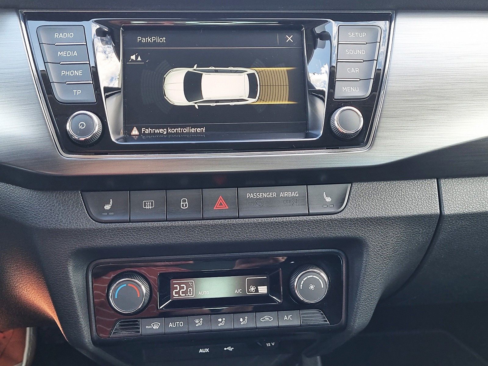 Fahrzeugabbildung SKODA Fabia Combi Style 1,0 TSI DSG GRA PDC