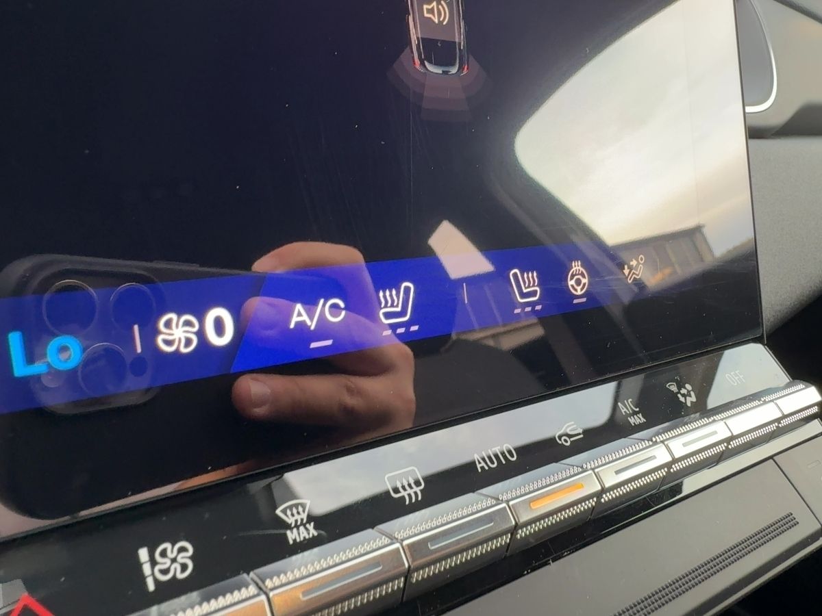 Fahrzeugabbildung Renault Symbioz Techno Hybrid 145 el. Heckkl. GJR